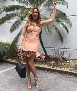Lili Estefan feet photo thumbnail