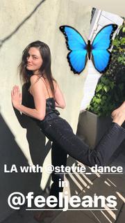 Phoebe Tonkin feet photo thumbnail