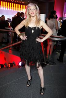 Ellie Goulding feet photo thumbnail