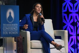 Aly Raisman feet photo thumbnail