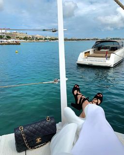 Xenia Tchoumitcheva feet photo thumbnail