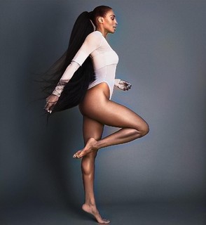 Ciara feet photo thumbnail
