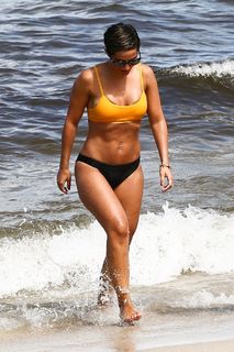 Frankie Bridge feet photo thumbnail
