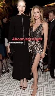 Doutzen Kroes feet photo thumbnail