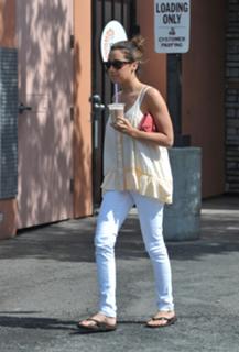 Ashley Tisdale feet photo thumbnail