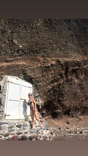 Flávia Alessandra feet photo thumbnail
