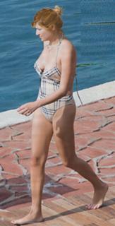 Fei Skorda feet photo thumbnail