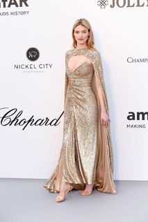 Martha Hunt feet photo thumbnail