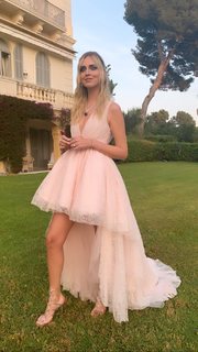 Chiara Ferragni feet photo thumbnail