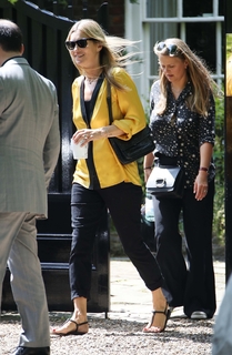 Kate Moss feet photo thumbnail