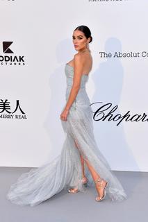 Olivia Culpo feet photo thumbnail