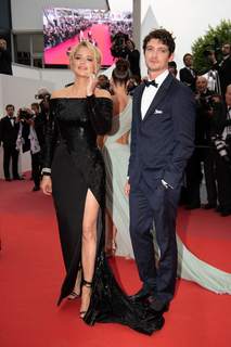 Virginie Efira feet photo thumbnail
