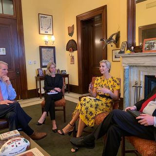Ivanka Trump feet photo thumbnail