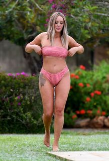 Charlotte Crosby feet photo thumbnail