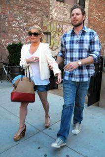 Jessica Simpson feet photo thumbnail