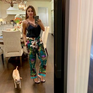 Sofía Vergara feet photo thumbnail