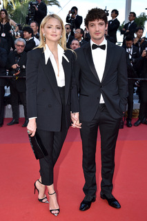 Virginie Efira feet photo thumbnail