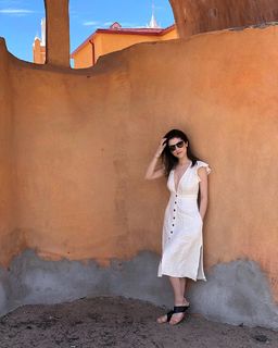 Anna Kendrick feet photo thumbnail