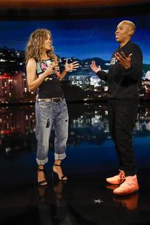 Halle Berry feet photo thumbnail