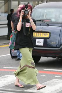 Joss Stone feet photo thumbnail