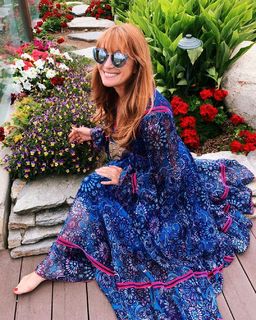 Jane Seymour feet photo thumbnail