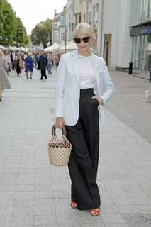 Malgorzata Kozuchowska feet photo thumbnail
