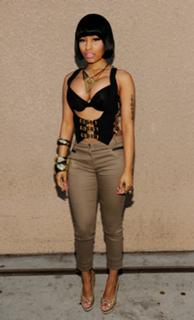 Nicki Minaj feet photo thumbnail