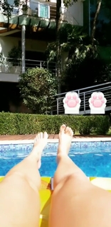 Lívia Andrade feet photo thumbnail