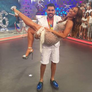 Sabrina Sato feet photo thumbnail