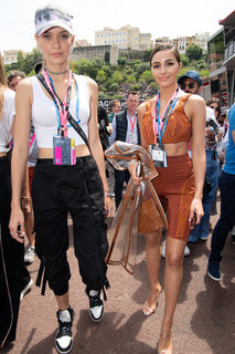 Olivia Culpo feet photo thumbnail