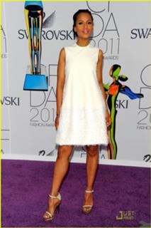 Kerry Washington feet photo thumbnail