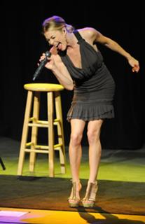 LeAnn Rimes feet photo thumbnail