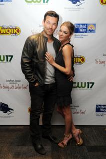 LeAnn Rimes feet photo thumbnail