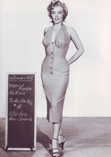 Marilyn Monroe feet photo thumbnail
