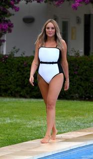 Charlotte Crosby feet photo thumbnail