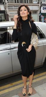 Shilpa Shetty Kundra feet photo thumbnail