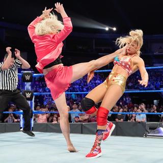 Ashley Fliehr feet photo thumbnail