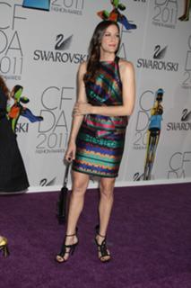 Liv Tyler feet photo thumbnail