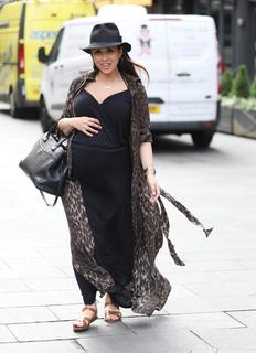 Myleene Klass feet photo thumbnail