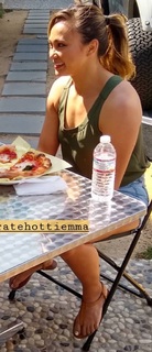 Michelle Waterson feet photo thumbnail