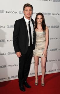 Kristen Stewart feet photo thumbnail