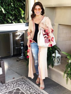 Lisa Robertson feet photo thumbnail