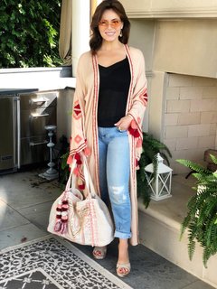 Lisa Robertson feet photo thumbnail