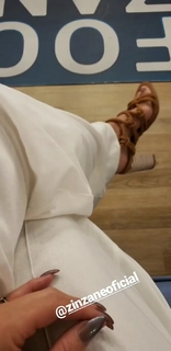 Lívia Andrade feet photo thumbnail