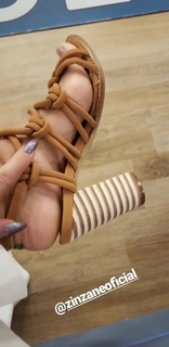 Lívia Andrade feet photo thumbnail