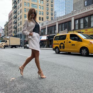 Kelly Bensimon feet photo thumbnail