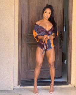 Qimmah Russo feet photo thumbnail