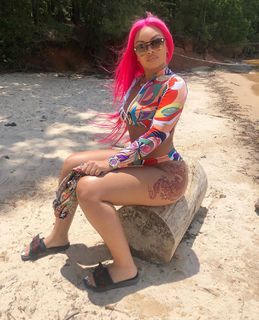 Latto feet photo thumbnail