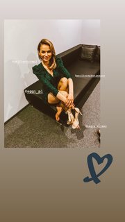 Paulina Sykut feet photo thumbnail