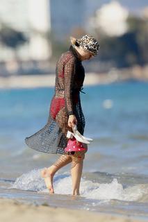 Pixie Lott feet photo thumbnail